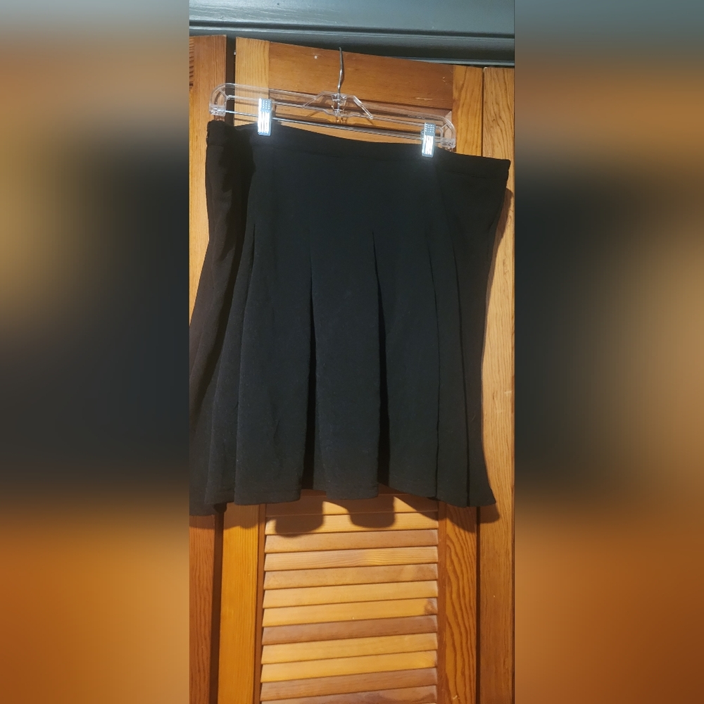 SHEIN Elegant Black Pleated  A-Line Skirt